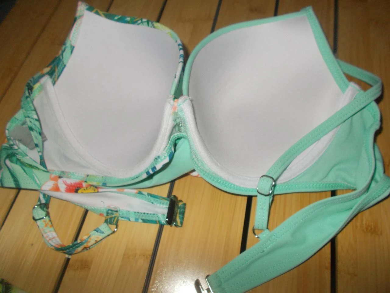 Bikini de dos piezas tropical en verde menta - Talla L (40/42) – photo 5